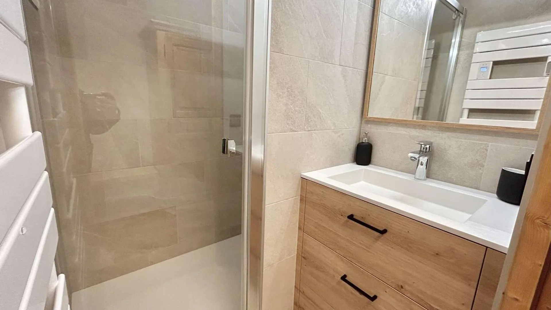 Charmant Studio Avec Balcon Expose Sud, Casier A Skis Et Parking, Proche Des Pistes A Demi-Quartier - Fr-1-597-175 Apartment